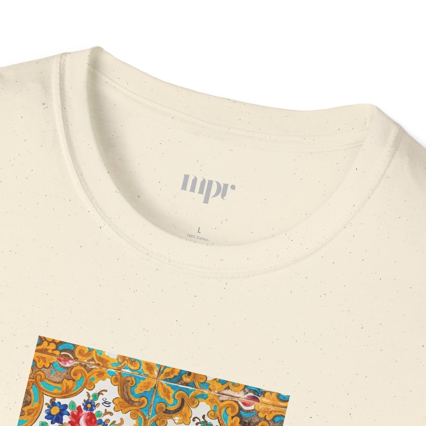 آن منی کجا روی – Persian Tile Work Unisex T-Shirt