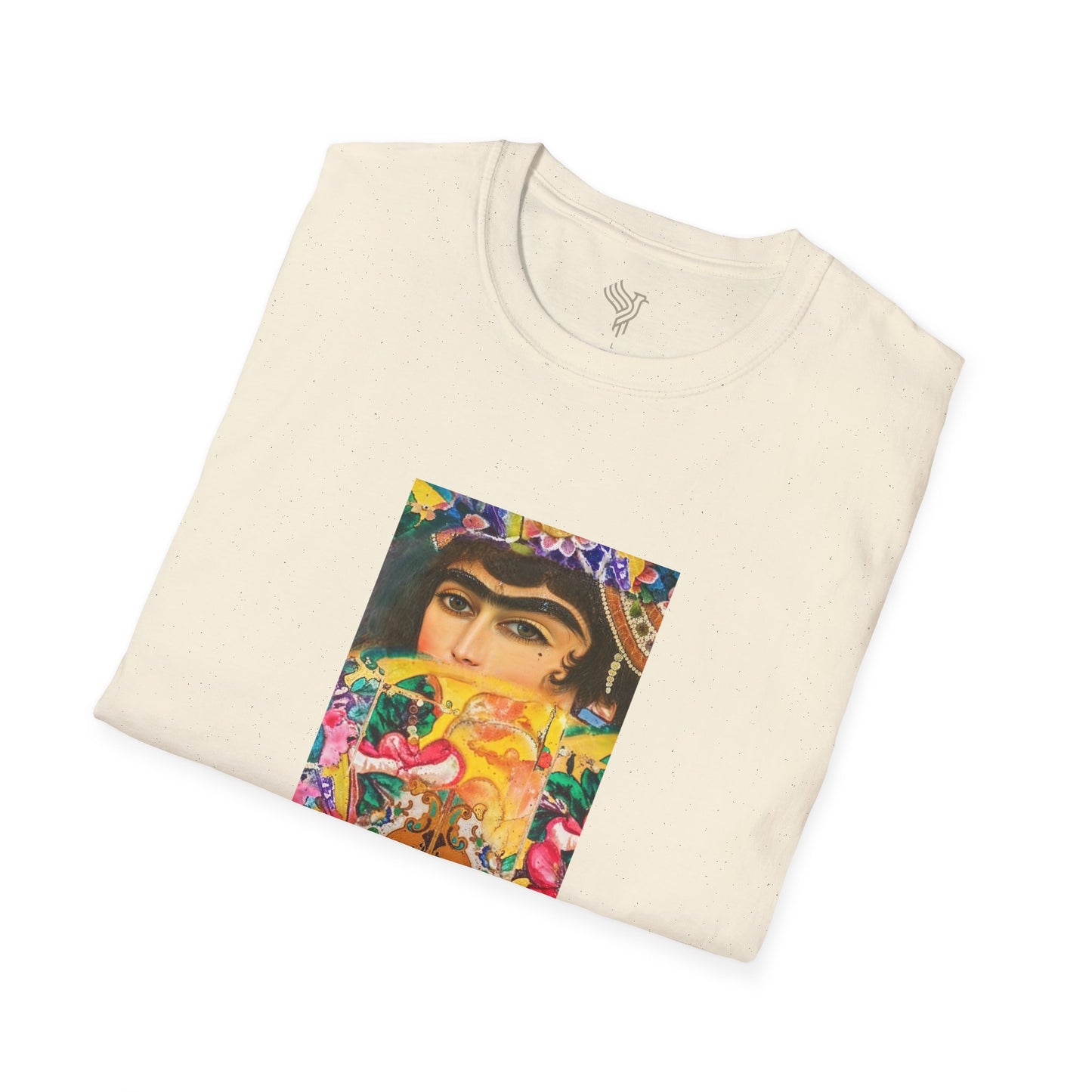 Dokhtar Irooni Unisex T-Shirt